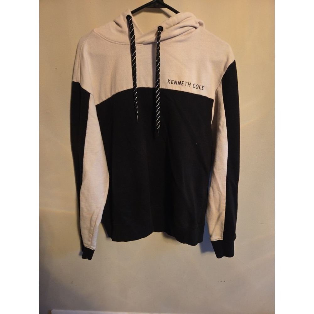 Kenneth Cole hooded sweatshirt size M